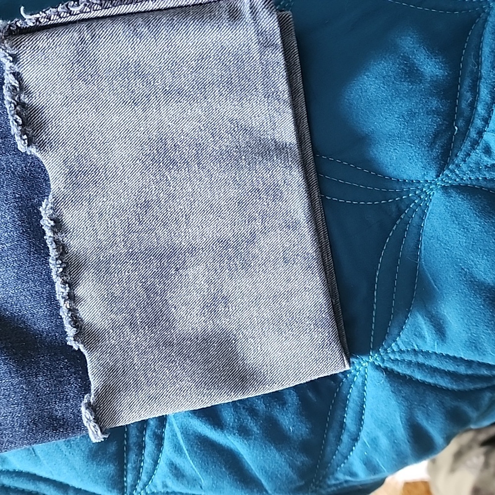 1822 Denim Blue Ankle Cropped Jeans - Picture 4 of 4
